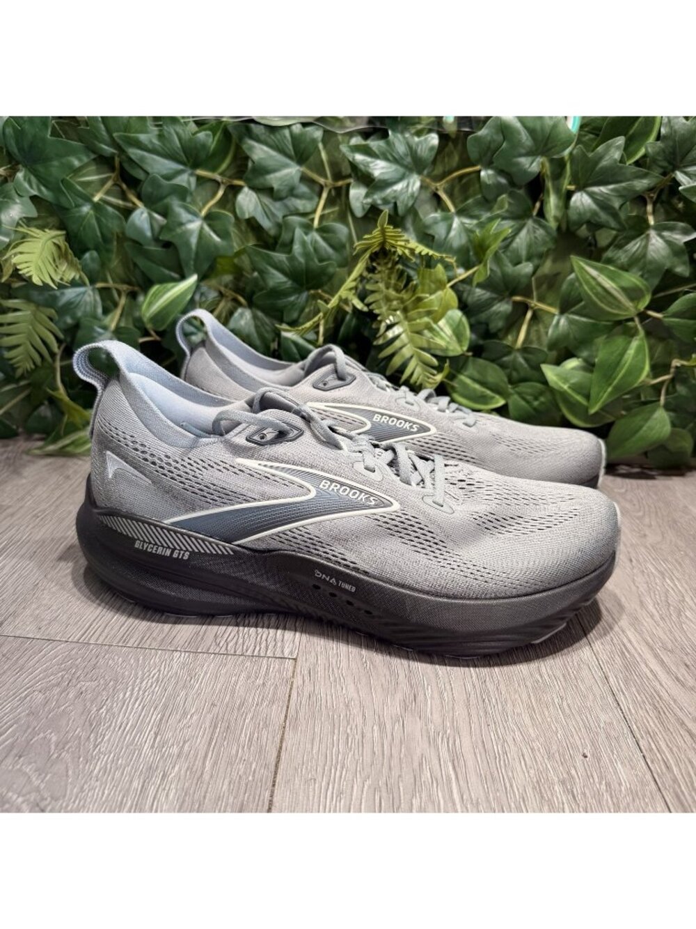 Brooks Glycerin GTS 22 1104461D078 Gray Running Shoes Men's Size 10 D Worn 1x